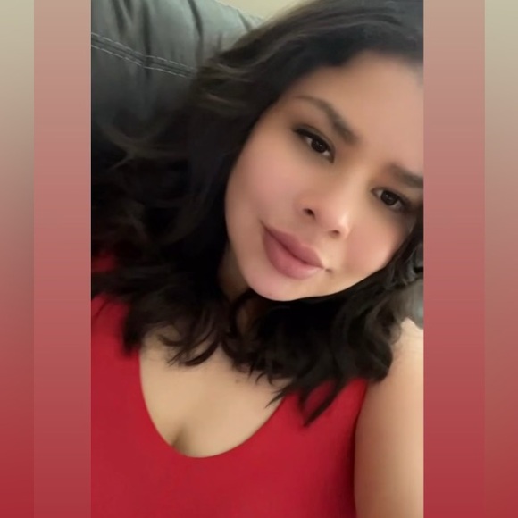 Meet your Posher, Faviola - Picture 5 of 11